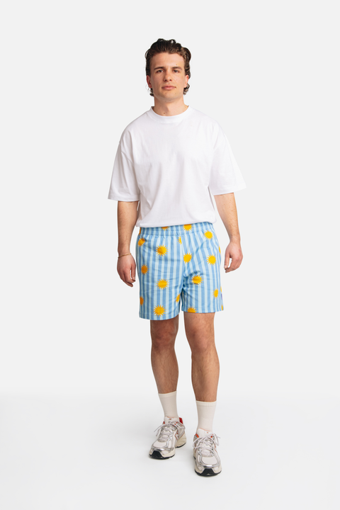 Tall Short Daan