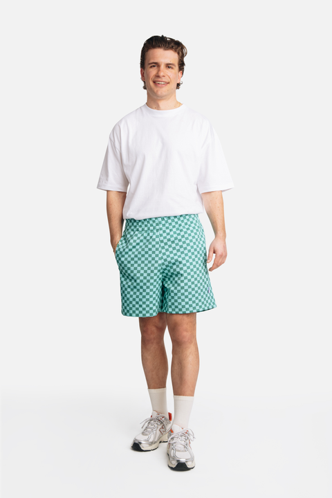 Short Freek Tall