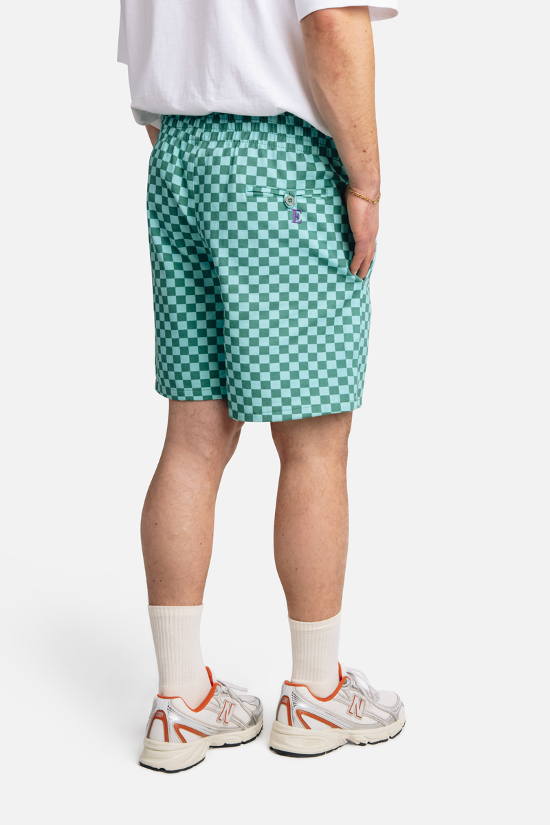 Short Freek Tall
