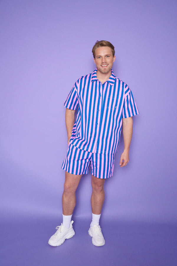 Short Vince Tall